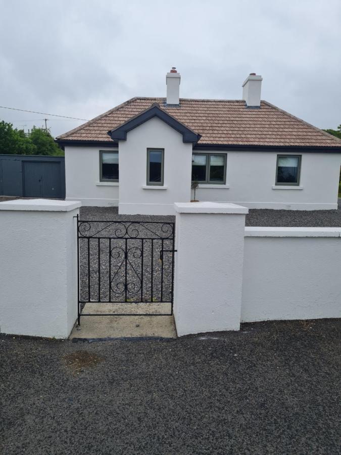 Villa The Little White House Tyrrellspass Exterior foto