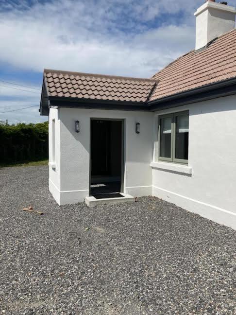Villa The Little White House Tyrrellspass Exterior foto